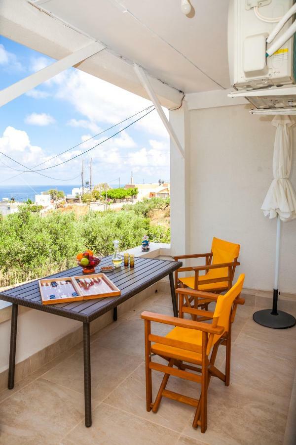 הוילה Livadia  Tranquility House מראה חיצוני תמונה